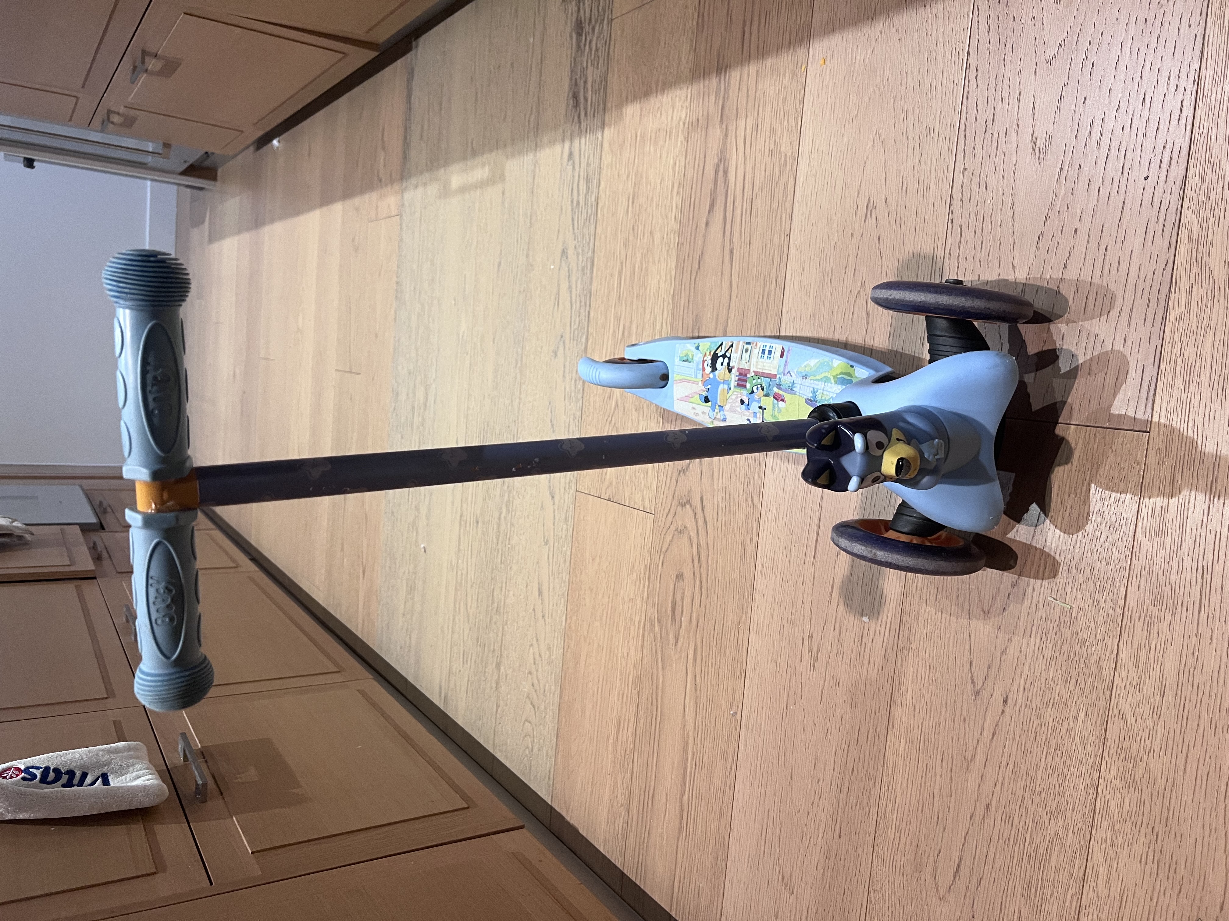 Bluey 3-Wheel Kids Scooter