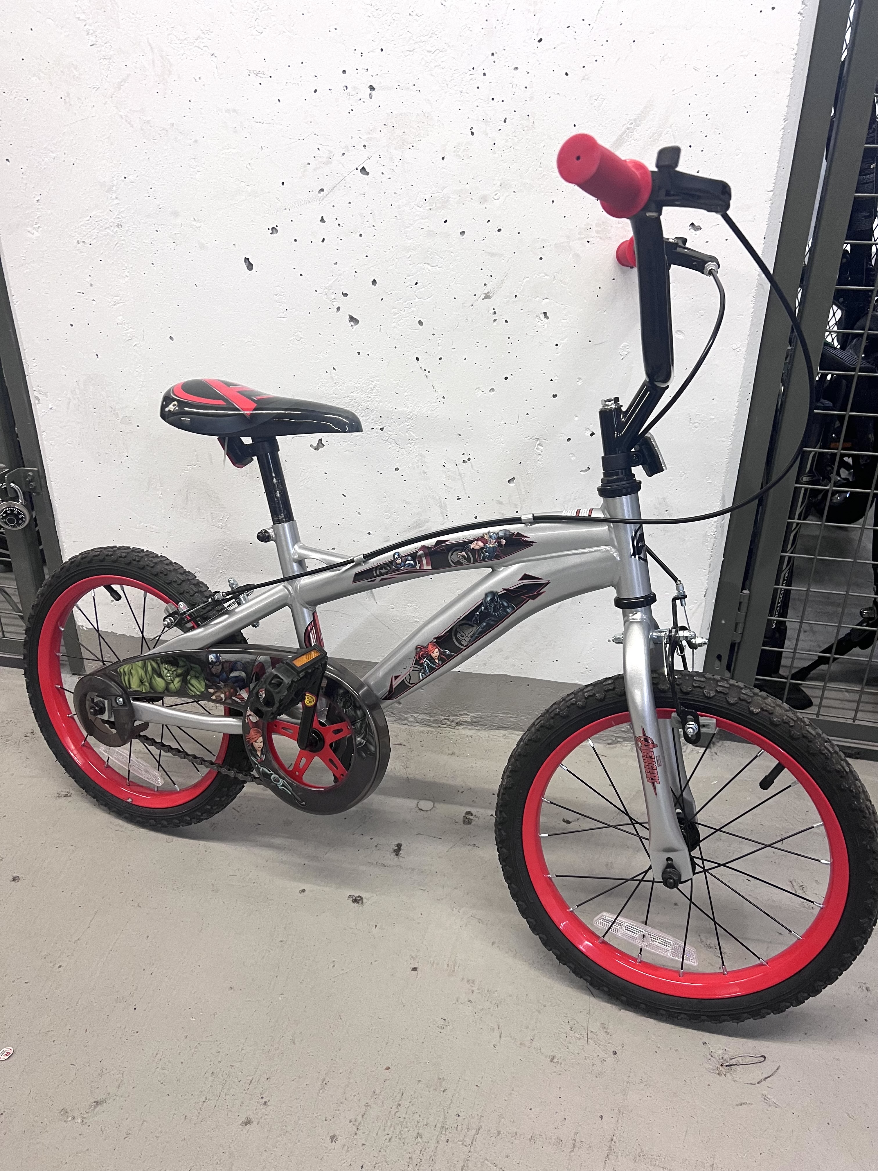 Marvel Avengers Kids’ Bike